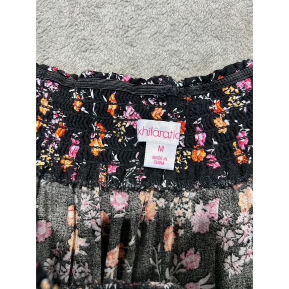 Xhilaration Pom Pom Flutter Sleeve Smocked Floral Boho Romper Womens Medium - Picture 7 of 9